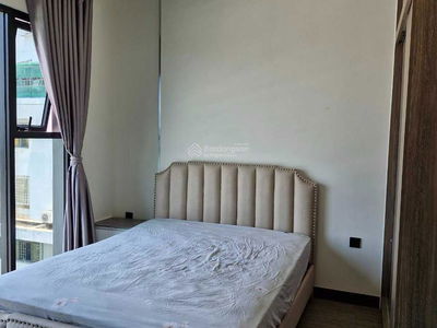 De La Sol, Vietnam  De La Sol, Vietnam