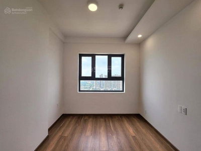 Topaz Elite, Vietnam Topaz Elite, Vietnam