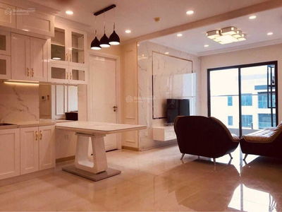 De Capella, Vietnam  De Capella, Vietnam