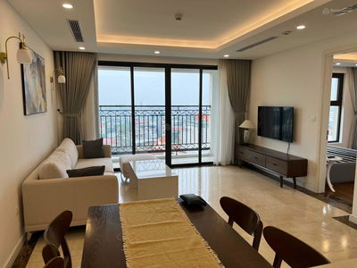 D’. Le Roi Soleil, Vietnam D’. Le Roi Soleil, Vietnam