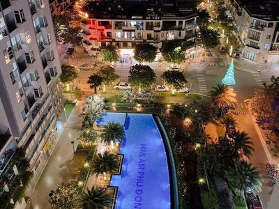 Him Lam Phú Đông, Vietnam Him Lam Phú Đông, Vietnam