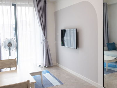 Swan Bay, Vietnam  Swan Bay, Vietnam