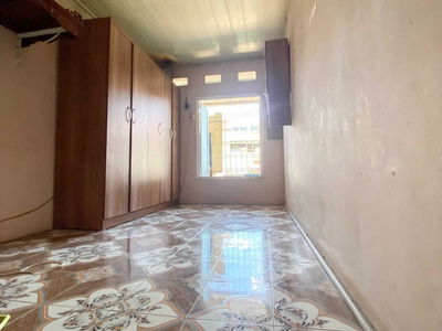 Housing in Hanoi, Vietnam  Housing in Hanoi, Vietnam