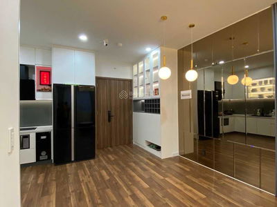 Topaz Elite, Vietnam Topaz Elite, Vietnam