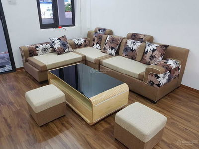 Hoang Van Thu Street, Vietnam Hoang Van Thu Street, Vietnam