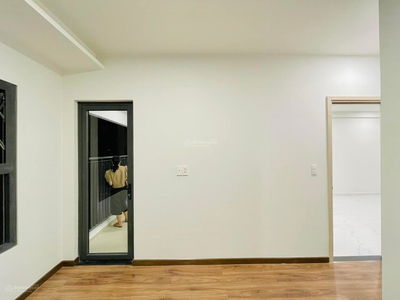 Charm City, Vietnam Charm City, Vietnam