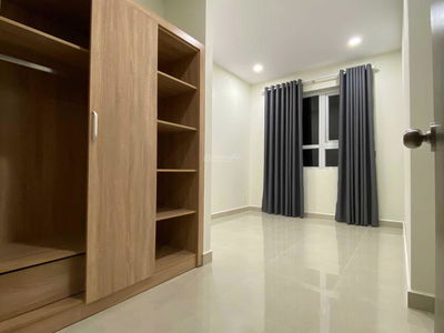 Topaz Elite, Vietnam Topaz Elite, Vietnam