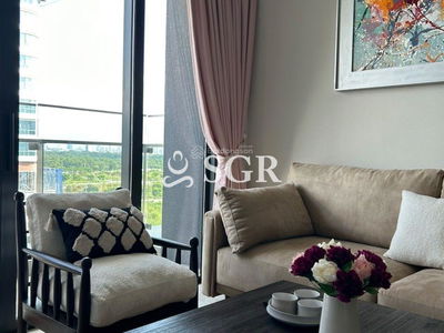 The River Thủ Thiêm, Vietnam  The River Thủ Thiêm, Vietnam