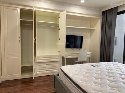 D’. Le Roi Soleil, Vietnam D’. Le Roi Soleil, Vietnam