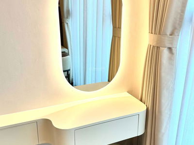 De La Sol, Vietnam De La Sol, Vietnam