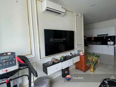 Topaz Elite, Vietnam Topaz Elite, Vietnam