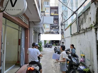 Housing in Nha Be, Vietnam  Housing in Nha Be, Vietnam