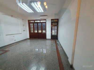 Gehäuse In Nha Be, Vietnam Gehäuse In Nha Be, Vietnam