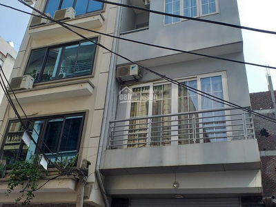 Gehäuse In Ha GJong, Vietnam Gehäuse In Ha GJong, Vietnam