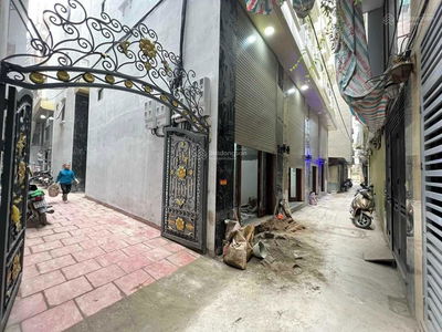 Gehäuse In Ha GJong, Vietnam Gehäuse In Ha GJong, Vietnam