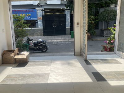 Gehäuse In Nha Be, Vietnam Gehäuse In Nha Be, Vietnam