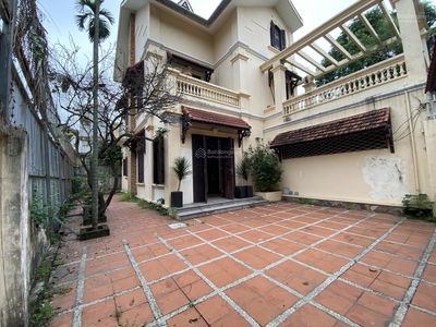 Gehäuse In Hanoi, Vietnam Gehäuse In Hanoi, Vietnam