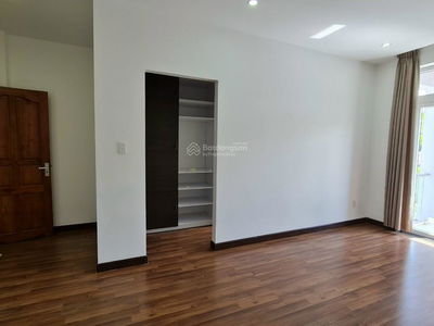 Gehäuse In Thu Dau Mot, Vietnam Gehäuse In Thu Dau Mot, Vietnam