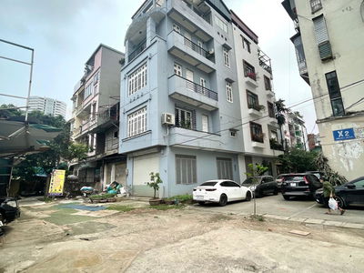 Gehäuse In Hanoi, Vietnam Gehäuse In Hanoi, Vietnam