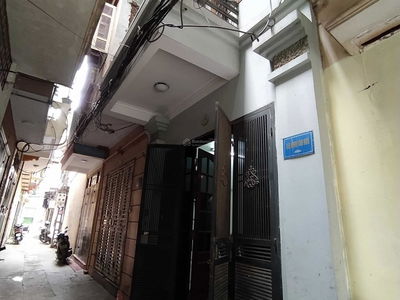 Gehäuse In Ha GJong, Vietnam Gehäuse In Ha GJong, Vietnam