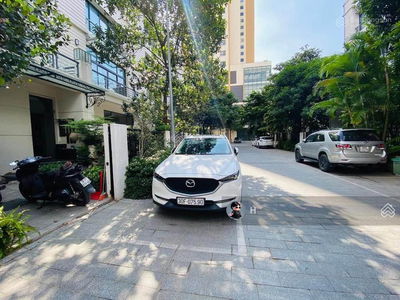 Жилье в Hanoi, Vietnam Жилье в Hanoi, Vietnam