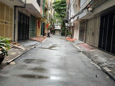 Gehäuse In Hanoi, Vietnam Gehäuse In Hanoi, Vietnam