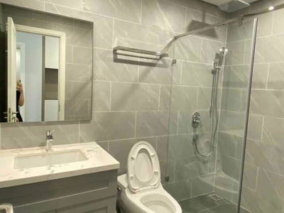 The Golden Palm Le Van Luong, Vietnam The Golden Palm Le Van Luong, Vietnam