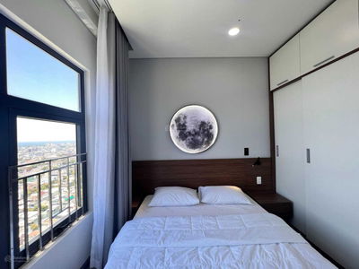 The Monarchy, Vietnam  The Monarchy, Vietnam