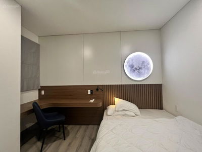 The Monarchy, Vietnam  The Monarchy, Vietnam