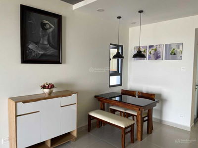 Topaz Twins, Vietnam Topaz Twins, Vietnam